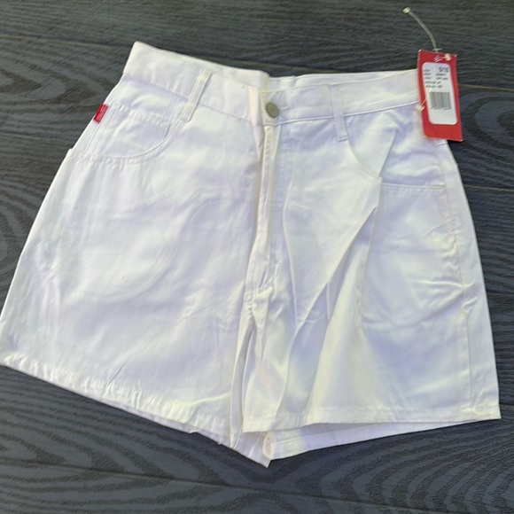Esprit shorts - NWT - Picture 1 of 3